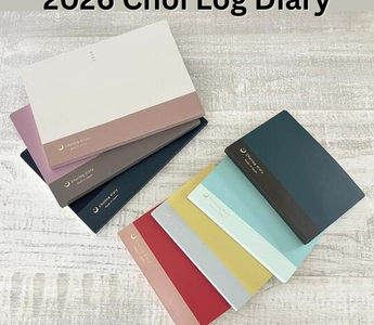 2026 Choi Log Diary by Raymay Fujii – a Japanese planner with hybrid pages for easy, stress-free journaling. Features monthly blocks, daily notes, and a wish list for dream tracking.