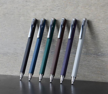 Ball Sign iD Single pen by Sakura Cray-Pas featuring six black ink shades, smooth writing gel ink, and ultra fine 0.3 mm tip, designed for comfortable daily writing and Japanese stationery lovers