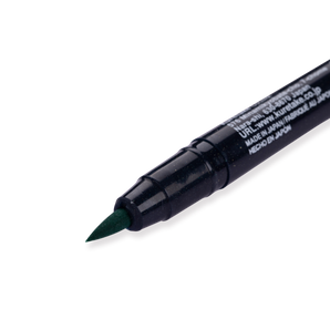 Kuretake Zig Fudebiyori Brush Pen - Emerald Green 048 - Stationery Pal