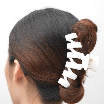 Acrylic Zigzag Hair Claw - White