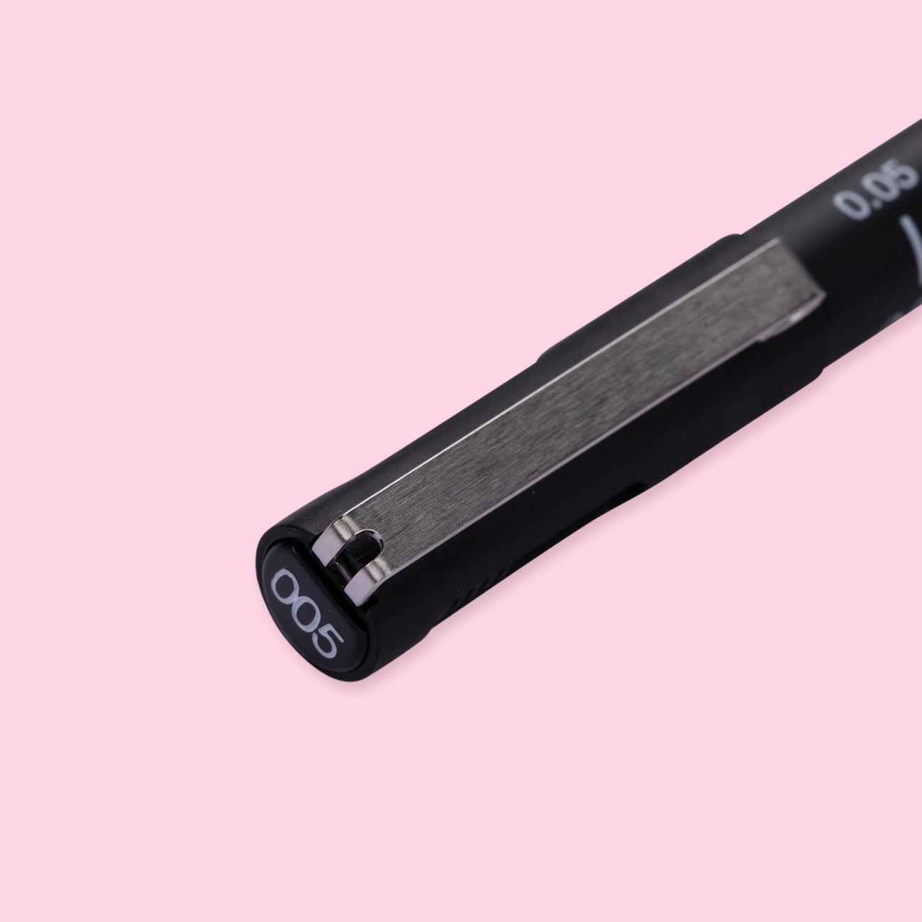 Uni : Pin Drawing Pen : Set of 12 : Black : 0.05 - 0.8mm