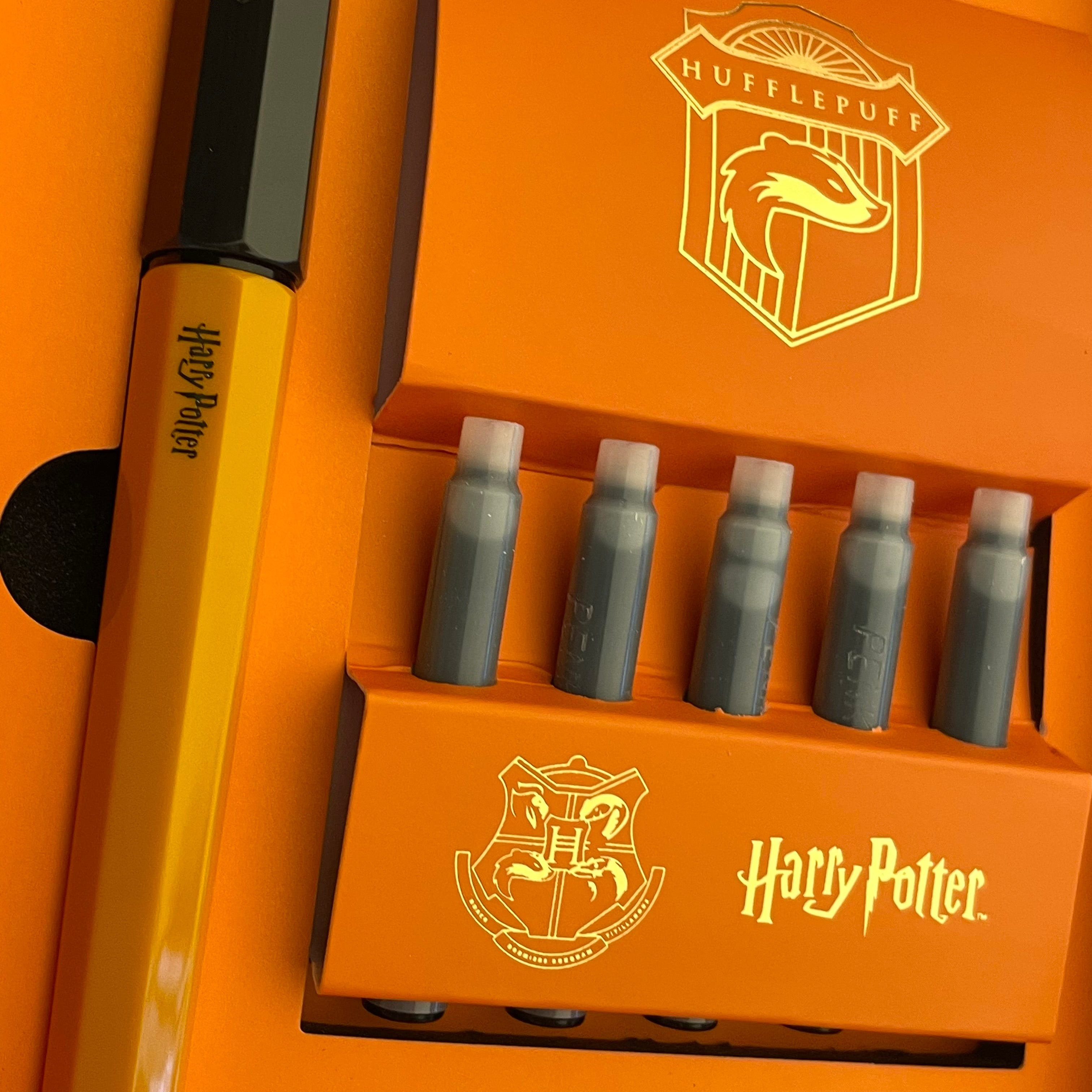 Platinum x Harry Potter Limited Edition Little Shooting Star Fountain Pen - Fine Nib - Hufflepuff