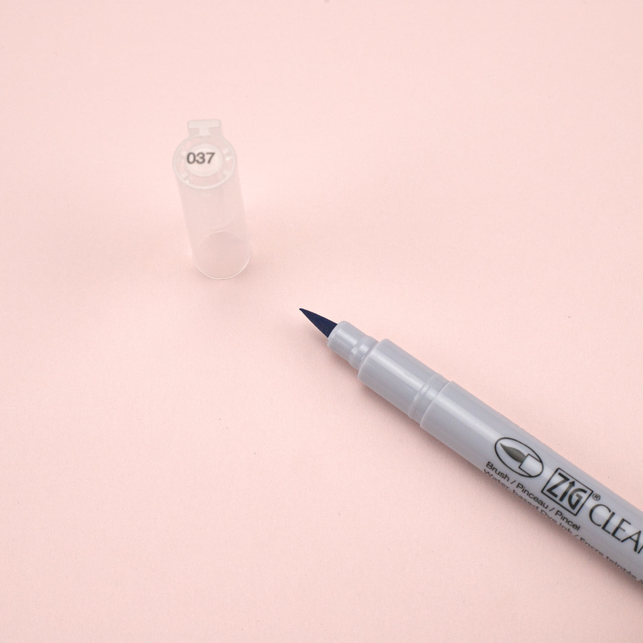 Kuretake ZIG Clean Color FB Felt Tip Brush Pen - Cornflower Blue - 037