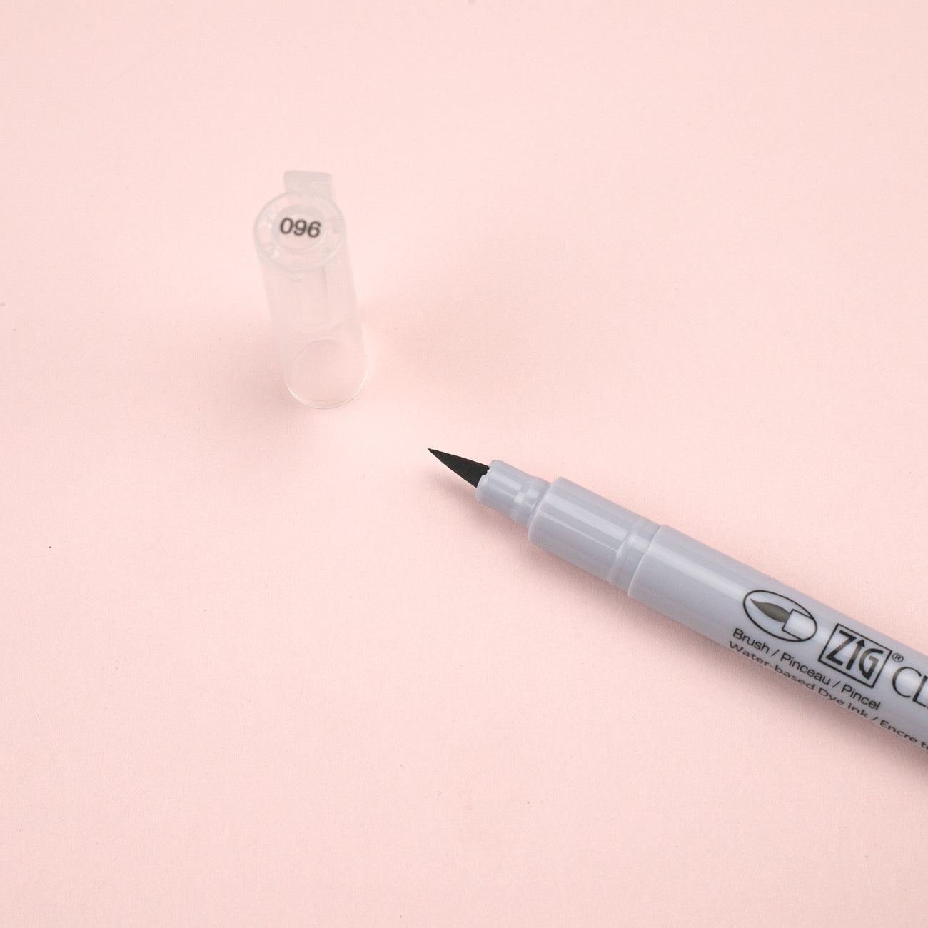 Kuretake ZIG Clean Color FB Felt Tip Brush Pen - 12 Color Set - Deep