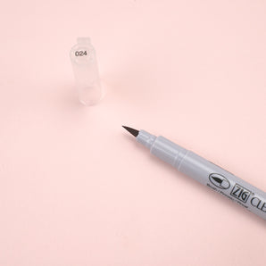 Kuretake ZIG Clean Color FB Felt Tip Brush Pen - Wine Red - 024 - Stationery Pal