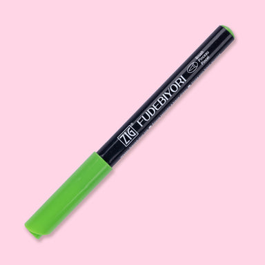 Kuretake Zig Fudebiyori Brush Pen - Light Green 041 - Stationery Pal